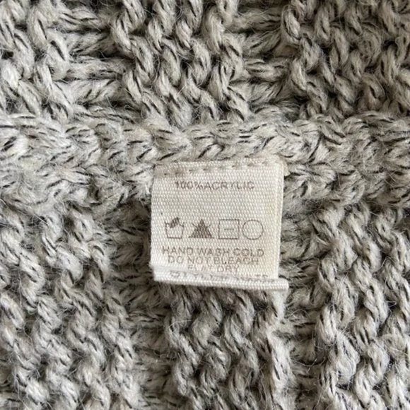 LIKE NEW Mystree Fringe Cozy Cardigan Hooded - Picture 8 of 8